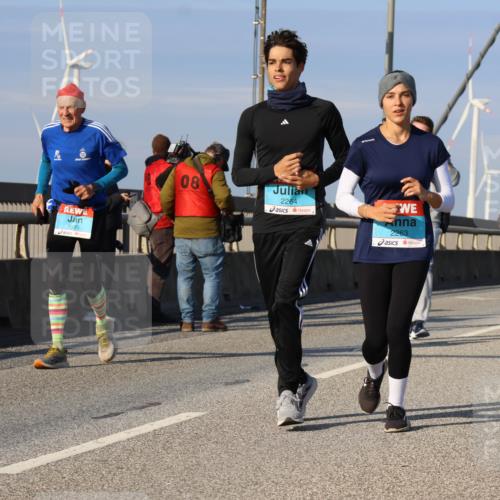 03.10.2025 - Köhlbrandbrückenlauf Strokosch-Dieckow http://msf.ph/oto/9122722 03.10.2025 10:00:20 Position 2 3510, 08, 2264, 2263 meine-sportfotos.de