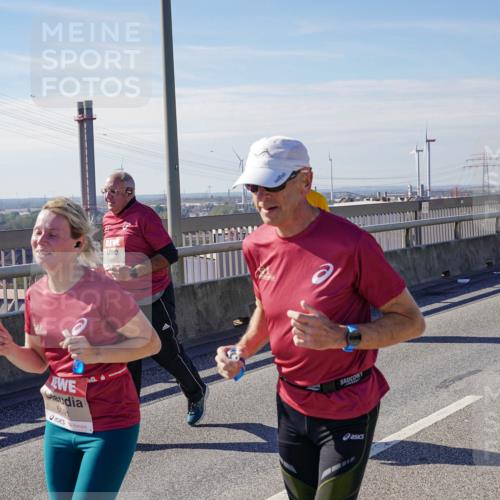 03.10.2025 - Köhlbrandbrückenlauf Michael Burmester http://msf.ph/oto/9122750 03.10.2025 13:04:55 Position 2 5584 meine-sportfotos.de