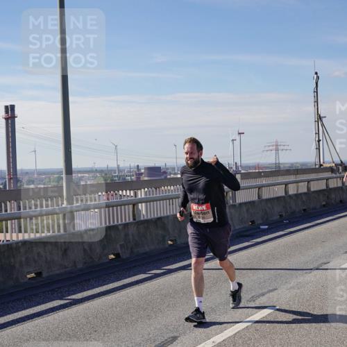03.10.2025 - Köhlbrandbrückenlauf Michael Burmester http://msf.ph/oto/9122778 03.10.2025 13:05:01 Position 2  meine-sportfotos.de