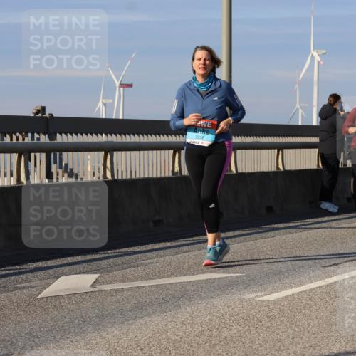 03.10.2025 - Köhlbrandbrückenlauf Strokosch-Dieckow http://msf.ph/oto/9122822 03.10.2025 10:00:37 Position 2 2258, 3663, 2321 meine-sportfotos.de