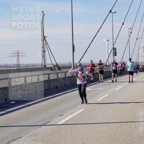 03.10.2025 - Köhlbrandbrückenlauf Michael Burmester http://msf.ph/oto/9122824 03.10.2025 13:05:10 Position 2  meine-sportfotos.de