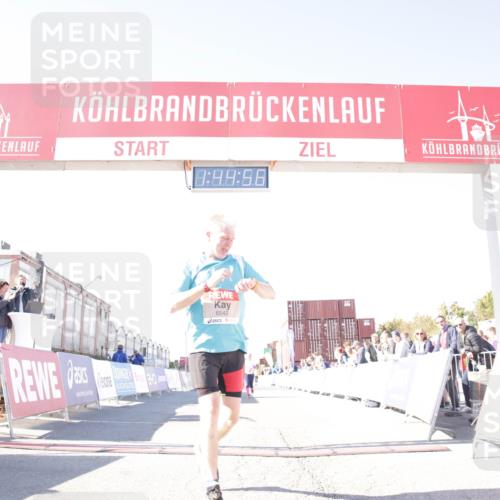 03.10.2025 - Köhlbrandbrückenlauf Jannik Wohlers http://msf.ph/oto/9122878 03.10.2025 13:44:56 Ziel 5932, 6527, 6528, 6542, 6546 meine-sportfotos.de