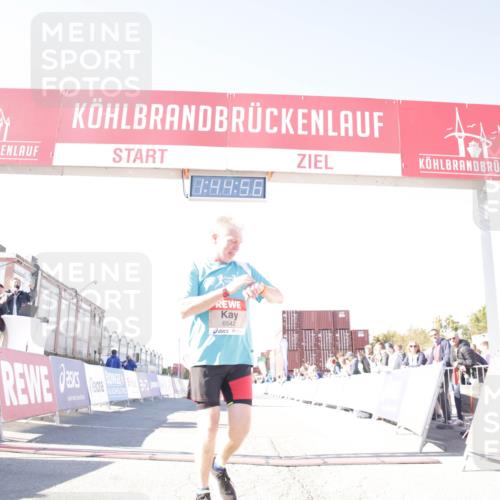 03.10.2025 - Köhlbrandbrückenlauf Jannik Wohlers http://msf.ph/oto/9122889 03.10.2025 13:44:56 Ziel 5932, 6527, 6528, 6542, 6546 meine-sportfotos.de