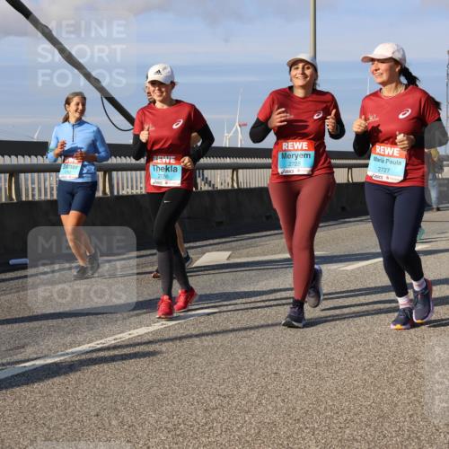 03.10.2025 - Köhlbrandbrückenlauf Strokosch-Dieckow http://msf.ph/oto/9122905 03.10.2025 10:00:54 Position 2 2763, 2726, 2725, 2727 meine-sportfotos.de