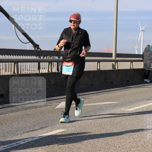 03.10.2025 - Köhlbrandbrückenlauf Strokosch-Dieckow http://msf.ph/oto/9122918 03.10.2025 10:00:56 Position 2 3784, 175 meine-sportfotos.de