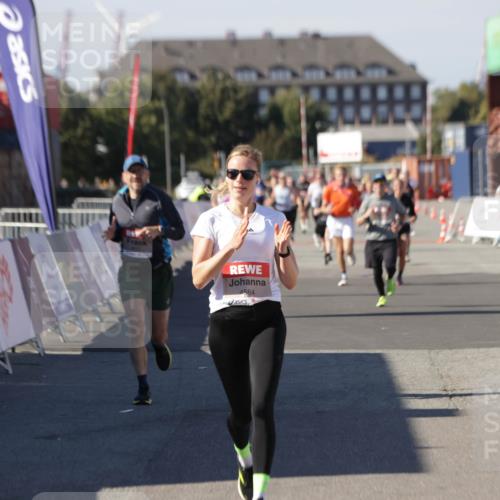 03.10.2025 - Köhlbrandbrückenlauf Jannik Wohlers http://msf.ph/oto/9122929 03.10.2025 13:05:25 Ziel 4011, 4272, 4344, 4390, 4496, 4584, 4877, 5637, 5969, 6041, 6044, 6081 meine-sportfotos.de