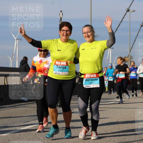 03.10.2025 - Köhlbrandbrückenlauf Strokosch-Dieckow http://msf.ph/oto/9122997 03.10.2025 10:01:07 Position 2 441, 2518, 01, 3254, 1963 meine-sportfotos.de