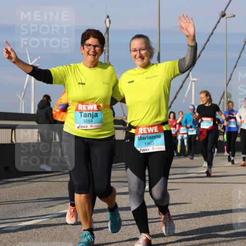 03.10.2025 - Köhlbrandbrückenlauf Strokosch-Dieckow http://msf.ph/oto/9123010 03.10.2025 10:01:07 Position 2 3254, 1963 meine-sportfotos.de