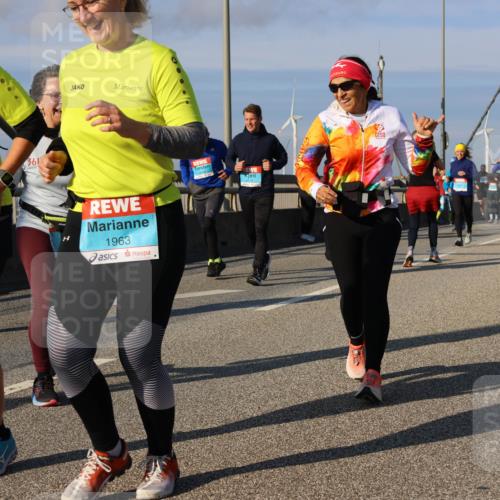 03.10.2025 - Köhlbrandbrückenlauf Strokosch-Dieckow http://msf.ph/oto/9123026 03.10.2025 10:01:09 Position 2 3254, 361, 1963 meine-sportfotos.de