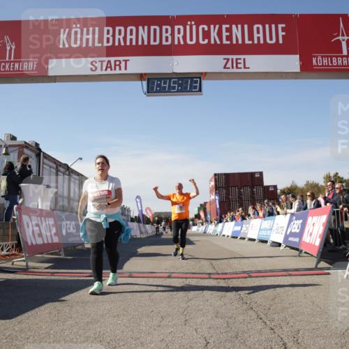 03.10.2025 - Köhlbrandbrückenlauf Jannik Wohlers http://msf.ph/oto/9123047 03.10.2025 13:45:13 Ziel 5015, 6264 meine-sportfotos.de