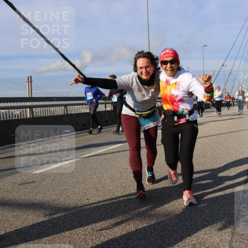 03.10.2025 - Köhlbrandbrückenlauf Strokosch-Dieckow http://msf.ph/oto/9123062 03.10.2025 10:01:11 Position 2 2441 meine-sportfotos.de