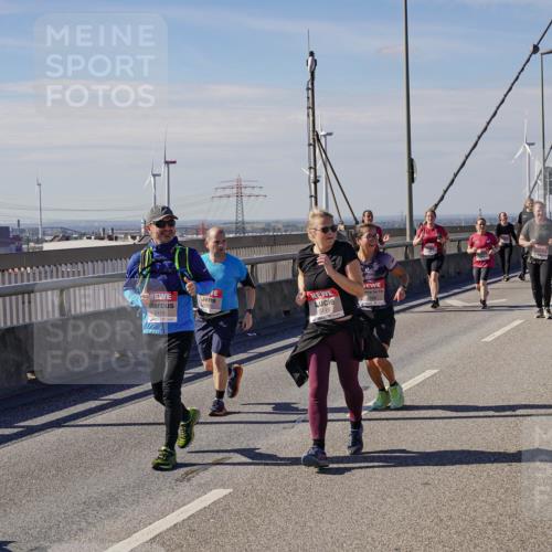 03.10.2025 - Köhlbrandbrückenlauf Michael Burmester http://msf.ph/oto/9123079 03.10.2025 13:05:35 Position 2 5416, 5767, 5415 meine-sportfotos.de