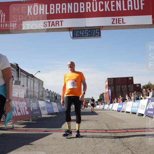 03.10.2025 - Köhlbrandbrückenlauf Jannik Wohlers http://msf.ph/oto/9123121 03.10.2025 13:45:15 Ziel 5015, 6264, 6695 meine-sportfotos.de