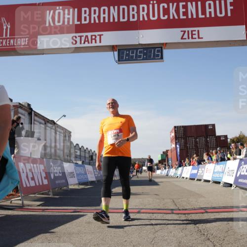 03.10.2025 - Köhlbrandbrückenlauf Jannik Wohlers http://msf.ph/oto/9123132 03.10.2025 13:45:15 Ziel 5015, 6264, 6695 meine-sportfotos.de
