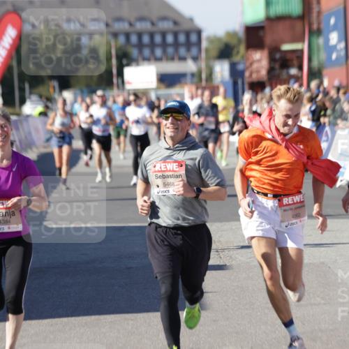 03.10.2025 - Köhlbrandbrückenlauf Jannik Wohlers http://msf.ph/oto/9123152 03.10.2025 13:05:32 Ziel 4011, 4062, 4161, 4278, 4384, 4584, 5468, 6281 meine-sportfotos.de