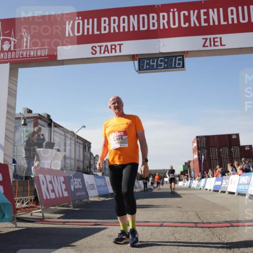 03.10.2025 - Köhlbrandbrückenlauf Jannik Wohlers http://msf.ph/oto/9123168 03.10.2025 13:45:16 Ziel 5015, 6264, 6695 meine-sportfotos.de