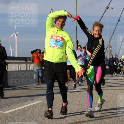 03.10.2025 - Köhlbrandbrückenlauf Strokosch-Dieckow http://msf.ph/oto/9123183 03.10.2025 10:01:25 Position 2 08, 2412 meine-sportfotos.de