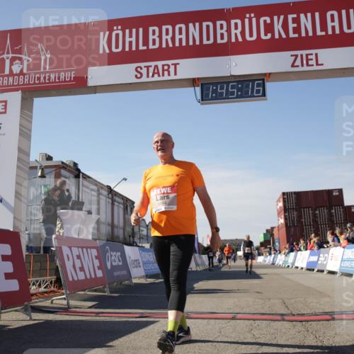 03.10.2025 - Köhlbrandbrückenlauf Jannik Wohlers http://msf.ph/oto/9123184 03.10.2025 13:45:16 Ziel 5015, 6264, 6695 meine-sportfotos.de