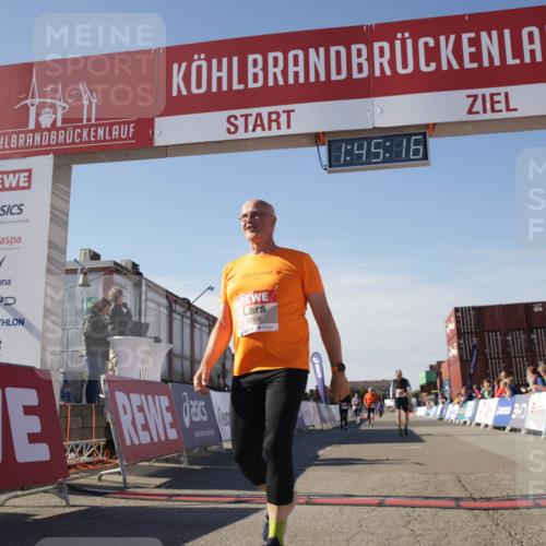 03.10.2025 - Köhlbrandbrückenlauf Jannik Wohlers http://msf.ph/oto/9123203 03.10.2025 13:45:16 Ziel 5015, 6264, 6695 meine-sportfotos.de