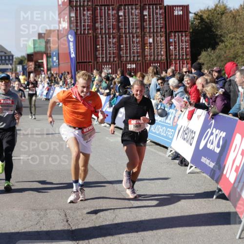 03.10.2025 - Köhlbrandbrückenlauf Jannik Wohlers http://msf.ph/oto/9123209 03.10.2025 13:05:33 Ziel 4011, 4062, 4161, 4278, 4384, 4584, 5468, 6281 meine-sportfotos.de