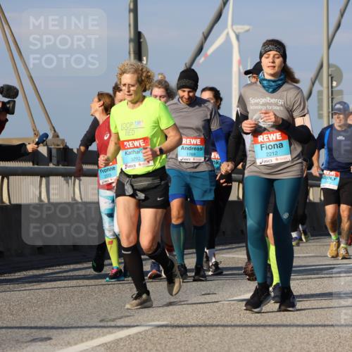 03.10.2025 - Köhlbrandbrückenlauf Strokosch-Dieckow http://msf.ph/oto/9123248 03.10.2025 10:01:30 Position 2 1769, 3292, 2533, 2212, 2973, 2365 meine-sportfotos.de