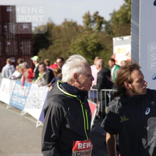 03.10.2025 - Köhlbrandbrückenlauf Jannik Wohlers http://msf.ph/oto/9123250 03.10.2025 13:51:18 Ziel  meine-sportfotos.de