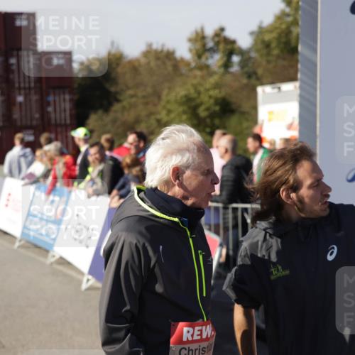 03.10.2025 - Köhlbrandbrückenlauf Jannik Wohlers http://msf.ph/oto/9123262 03.10.2025 13:51:18 Ziel  meine-sportfotos.de