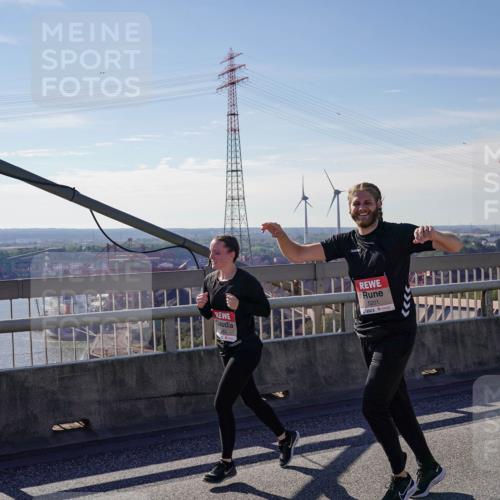03.10.2025 - Köhlbrandbrückenlauf Michael Burmester http://msf.ph/oto/9123298 03.10.2025 13:05:48 Position 2 5201 meine-sportfotos.de