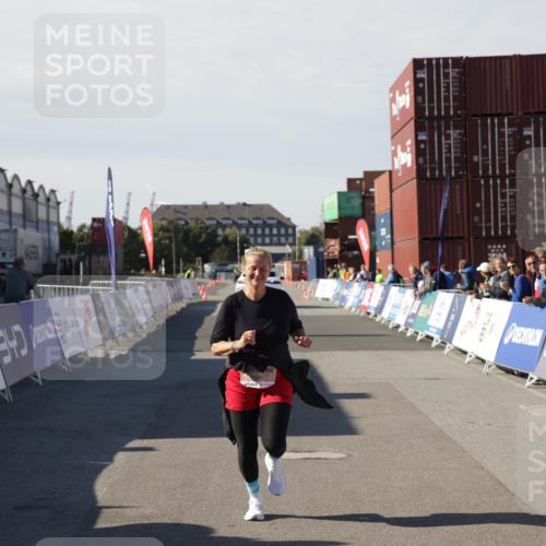 03.10.2025 - Köhlbrandbrückenlauf Jannik Wohlers http://msf.ph/oto/9123312 03.10.2025 13:51:32 Ziel 5540 meine-sportfotos.de
