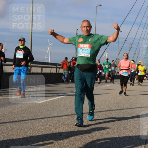 03.10.2025 - Köhlbrandbrückenlauf Strokosch-Dieckow http://msf.ph/oto/9123343 03.10.2025 10:01:42 Position 2 2463, 2272, 1040 meine-sportfotos.de