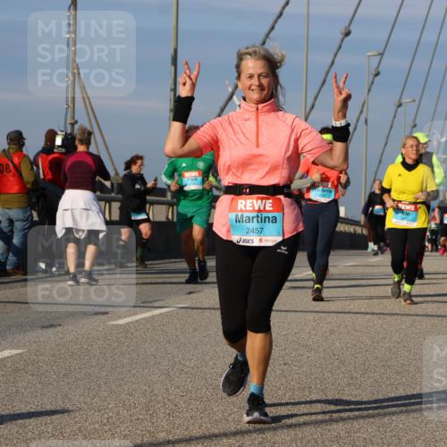 03.10.2025 - Köhlbrandbrückenlauf Strokosch-Dieckow http://msf.ph/oto/9123373 03.10.2025 10:01:44 Position 2 08, 2457 meine-sportfotos.de