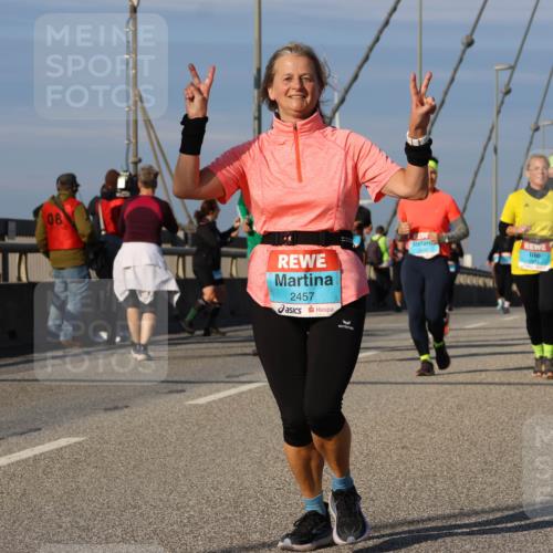 03.10.2025 - Köhlbrandbrückenlauf Strokosch-Dieckow http://msf.ph/oto/9123396 03.10.2025 10:01:45 Position 2 08, 2457 meine-sportfotos.de