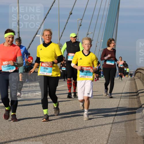 03.10.2025 - Köhlbrandbrückenlauf Strokosch-Dieckow http://msf.ph/oto/9123408 03.10.2025 10:01:48 Position 2 3657, 2299, 2874, 2871 meine-sportfotos.de