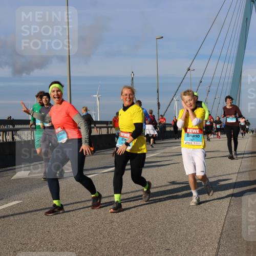 03.10.2025 - Köhlbrandbrückenlauf Strokosch-Dieckow http://msf.ph/oto/9123448 03.10.2025 10:01:50 Position 2 2871 meine-sportfotos.de