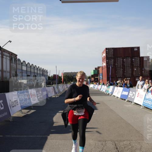03.10.2025 - Köhlbrandbrückenlauf Jannik Wohlers http://msf.ph/oto/9123449 03.10.2025 13:51:34 Ziel 5540 meine-sportfotos.de