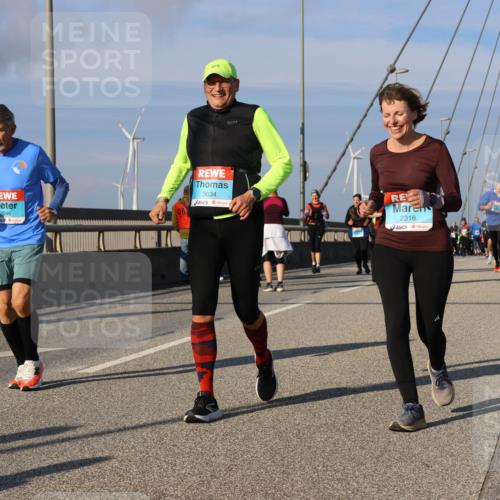 03.10.2025 - Köhlbrandbrückenlauf Strokosch-Dieckow http://msf.ph/oto/9123459 03.10.2025 10:01:53 Position 2 2646, 08, 3634, 2316 meine-sportfotos.de