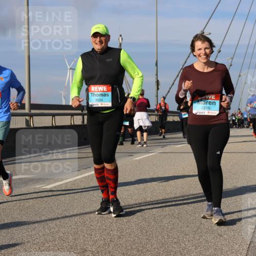 03.10.2025 - Köhlbrandbrückenlauf Strokosch-Dieckow http://msf.ph/oto/9123469 03.10.2025 10:01:53 Position 2 2646, 3634, 2316 meine-sportfotos.de