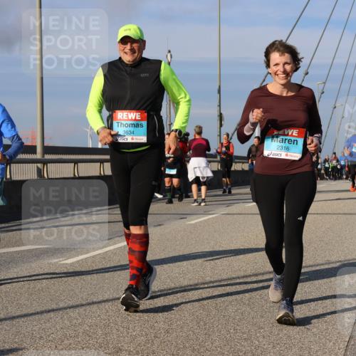 03.10.2025 - Köhlbrandbrückenlauf Strokosch-Dieckow http://msf.ph/oto/9123476 03.10.2025 10:01:53 Position 2 2646, 3634, 2316 meine-sportfotos.de