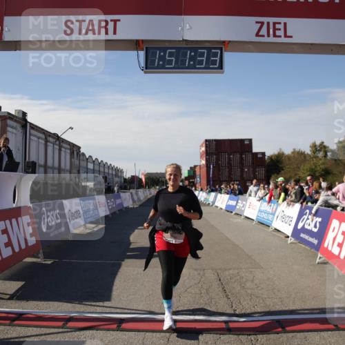 03.10.2025 - Köhlbrandbrückenlauf Jannik Wohlers http://msf.ph/oto/9123487 03.10.2025 13:51:34 Ziel 5540 meine-sportfotos.de