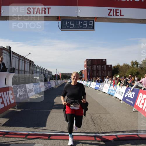 03.10.2025 - Köhlbrandbrückenlauf Jannik Wohlers http://msf.ph/oto/9123502 03.10.2025 13:51:34 Ziel 5540 meine-sportfotos.de