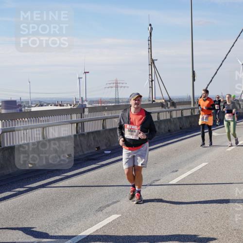 03.10.2025 - Köhlbrandbrückenlauf Michael Burmester http://msf.ph/oto/9123527 03.10.2025 13:06:10 Position 2 5193, 5043 meine-sportfotos.de