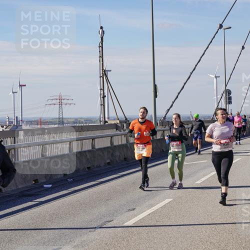 03.10.2025 - Köhlbrandbrückenlauf Michael Burmester http://msf.ph/oto/9123540 03.10.2025 13:06:11 Position 2 5043 meine-sportfotos.de