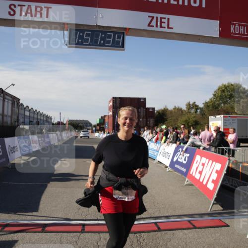 03.10.2025 - Köhlbrandbrückenlauf Jannik Wohlers http://msf.ph/oto/9123554 03.10.2025 13:51:35 Ziel 5540 meine-sportfotos.de
