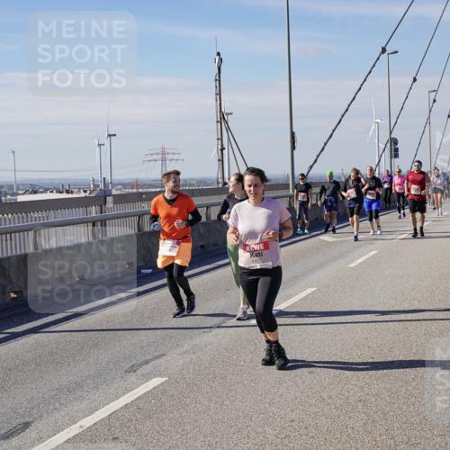 03.10.2025 - Köhlbrandbrückenlauf Michael Burmester http://msf.ph/oto/9123575 03.10.2025 13:06:13 Position 2 6437 meine-sportfotos.de