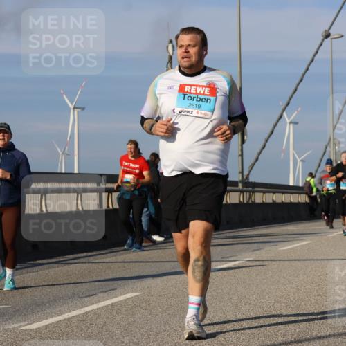 03.10.2025 - Köhlbrandbrückenlauf Strokosch-Dieckow http://msf.ph/oto/9123599 03.10.2025 10:02:05 Position 2 2619 meine-sportfotos.de
