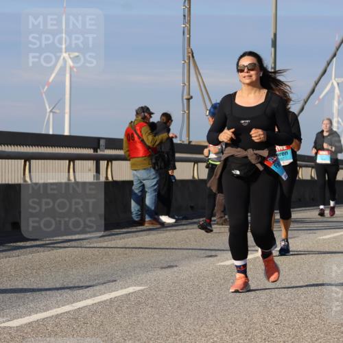 03.10.2025 - Köhlbrandbrückenlauf Strokosch-Dieckow http://msf.ph/oto/9123627 03.10.2025 10:02:10 Position 2 897 meine-sportfotos.de
