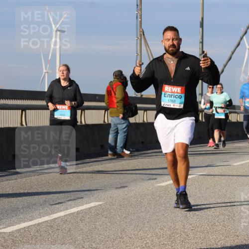 03.10.2025 - Köhlbrandbrückenlauf Strokosch-Dieckow http://msf.ph/oto/9123636 03.10.2025 10:02:15 Position 2 1763, 3800 meine-sportfotos.de