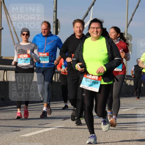 03.10.2025 - Köhlbrandbrückenlauf Strokosch-Dieckow http://msf.ph/oto/9123682 03.10.2025 10:02:20 Position 2 2924, 2466, 2659, 1991, 1800 meine-sportfotos.de