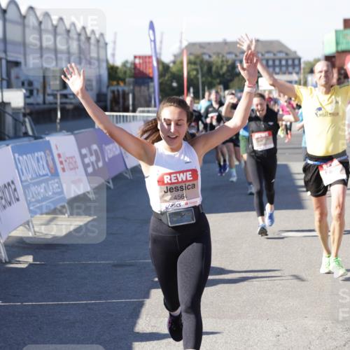 03.10.2025 - Köhlbrandbrückenlauf Jannik Wohlers http://msf.ph/oto/9123710 03.10.2025 13:05:46 Ziel 4066, 4133, 4290, 4296, 4332, 4335, 4336, 4413, 4467, 4564, 4599, 4643, 5676, 5964, 6281, 6631, 6642, 6786, 6787 meine-sportfotos.de