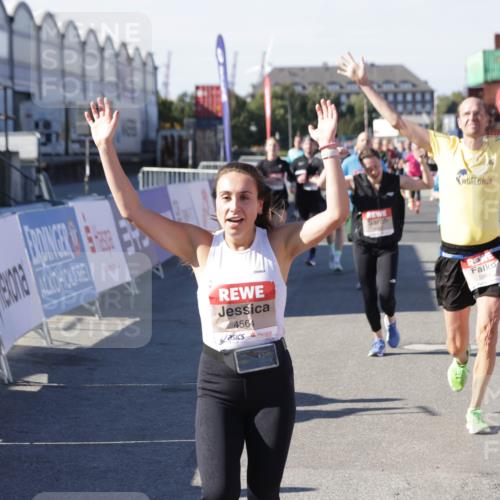 03.10.2025 - Köhlbrandbrückenlauf Jannik Wohlers http://msf.ph/oto/9123717 03.10.2025 13:05:46 Ziel 4066, 4133, 4290, 4296, 4332, 4335, 4336, 4413, 4467, 4564, 4599, 4643, 5676, 5964, 6281, 6631, 6642, 6786, 6787 meine-sportfotos.de